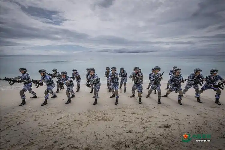 这里碧海蓝天永不迷航,这里军事训练似唯美大片