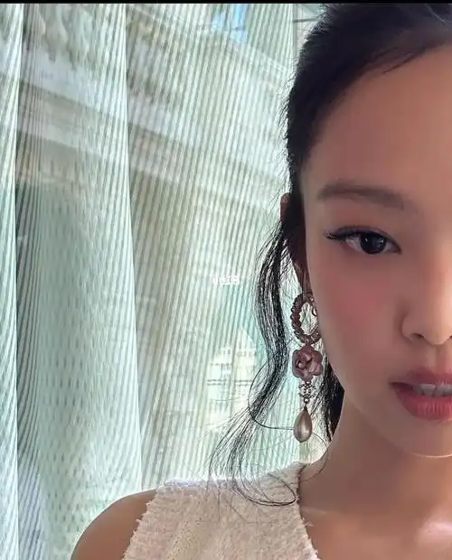 jennie妮妮