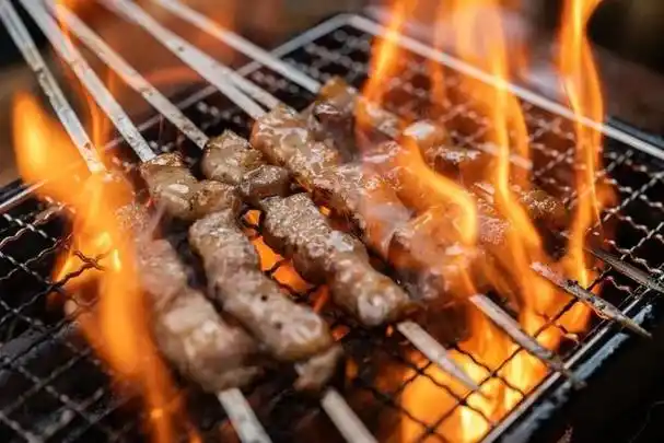 淄博烧烤火爆出圈,怎样"吃烧烤"最健康?来了解下→
