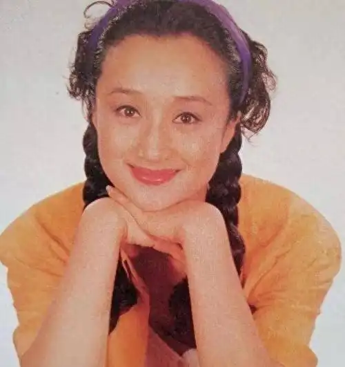 杨昆年轻时选丁克潇洒61岁无儿无女每月靠2500生活她后悔吗