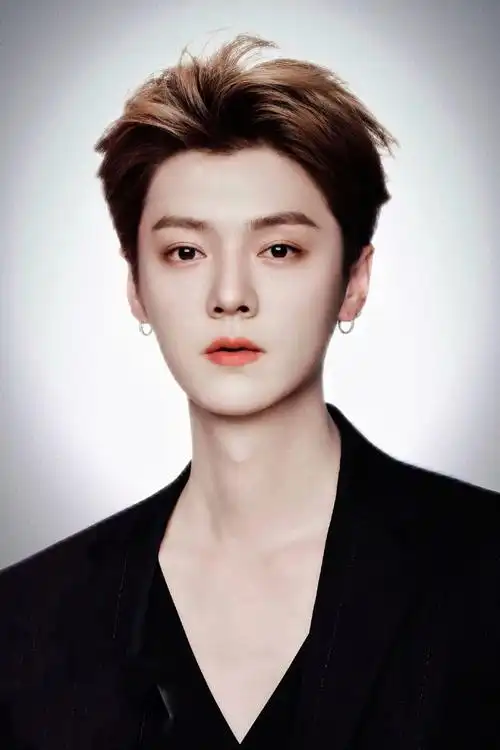 鹿晗[超话]# 证件照 1