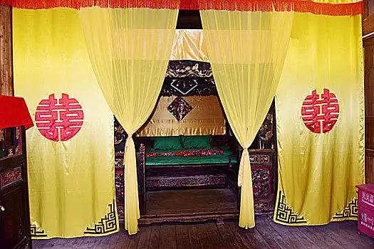 古代婚床婚房