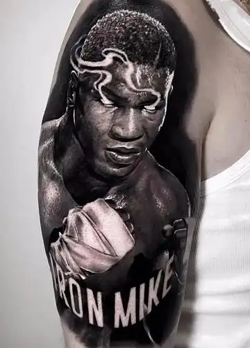 一代拳王泰森纹身