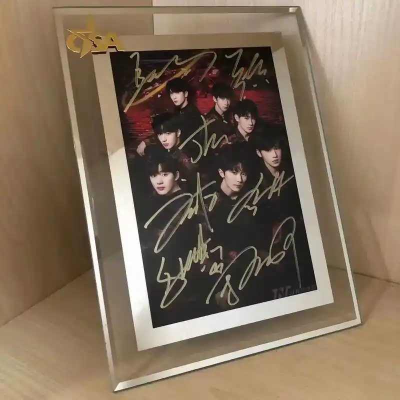 上新,时代少年团各成员亲笔签名照,马嘉祺,丁程鑫,宋亚轩,刘耀文