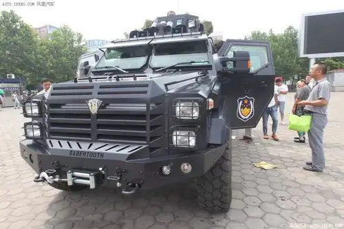 中国特警反恐车可抵百发ak47连射