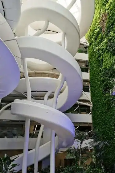 图源:北京大妞吃世界这里其实是东方园林的总部大楼,号称北京zui美的