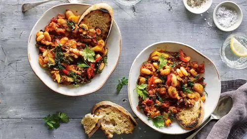 scroll all the freedom of a self-catered holiday, without the