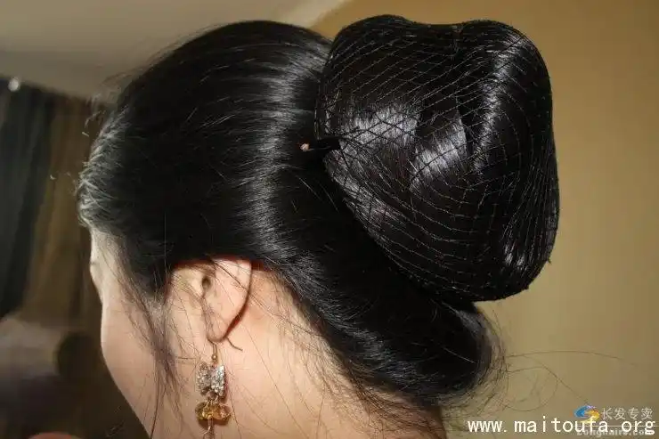 收头发的剪美女大辫子