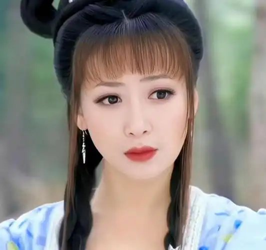 "千年女配"陈紫函,从"宠儿"到"弃儿",一手好牌打得稀烂|阿娇|小青