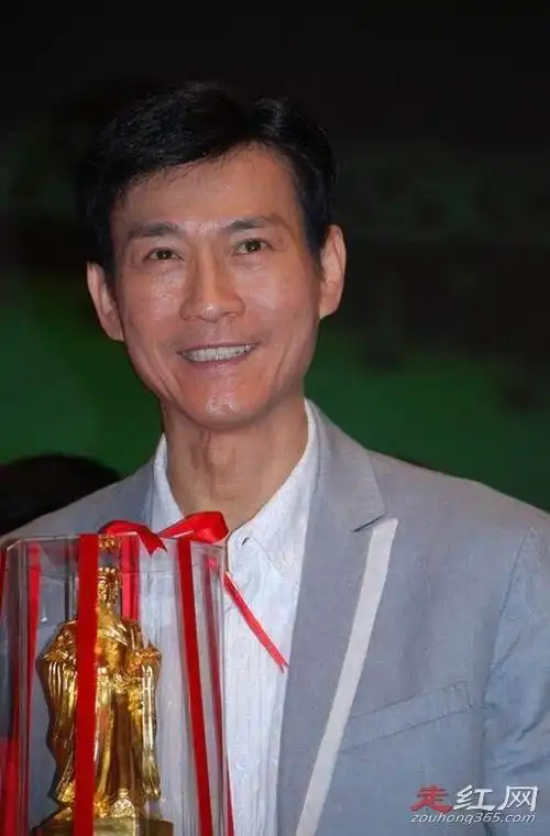 郑少秋个人简历老婆 曾经历三段爱情婚姻