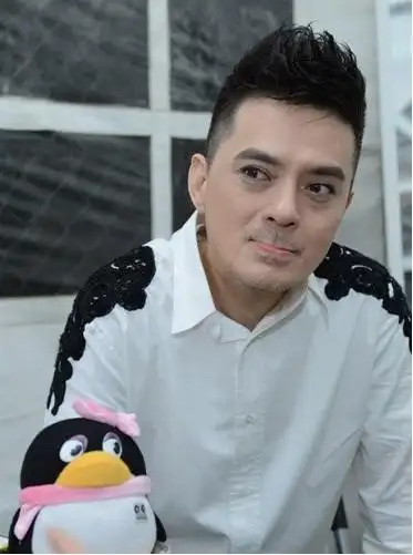 黄耀明谈出柜:并非娱乐大家