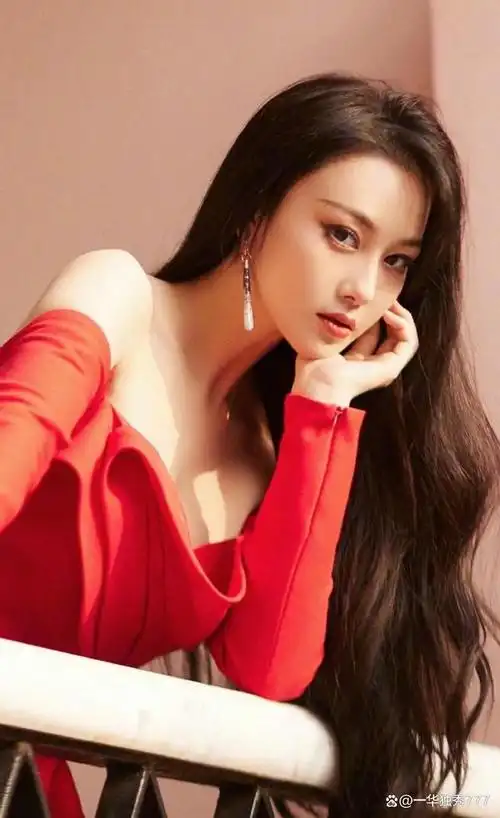 "嫂子"张馨予,新年开门红!