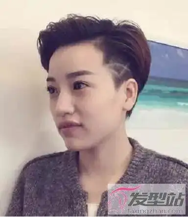 帅气女生短发发型 轻松打造中性时尚_发型站_最新流行发型设计发型