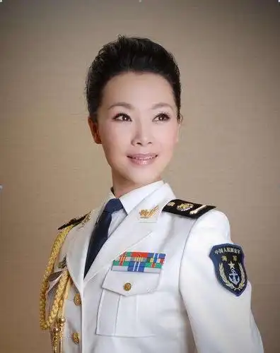 海政歌舞团三位星光闪烁的著名女歌唱家