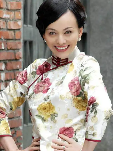 雪姨靠孩子又火一把下班回家错批孩子儿子懂事将家中卫生扫完