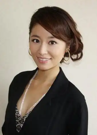 购股炒房资产过亿 看明星如何聚财(图)