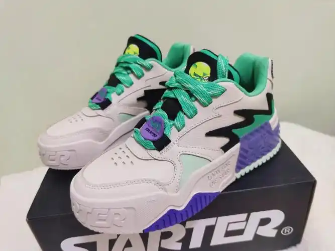 鞋子分享starter的鞋子还怪好看的