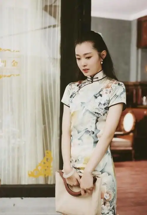 女明星民国电视剧剧照洋装_这些女星的旗袍造型在民国言情剧里太吸睛
