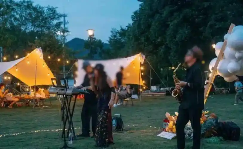 应城草坪音乐节来啦!这个周末躁动起来!_示意图_生活_美食