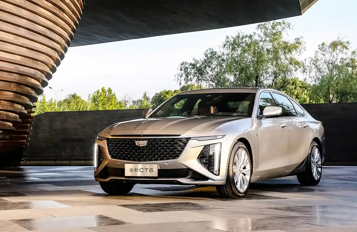 新车丨凯迪拉克全新ct6/xt4/gt4上市:21.97万元起售,标配9k大屏