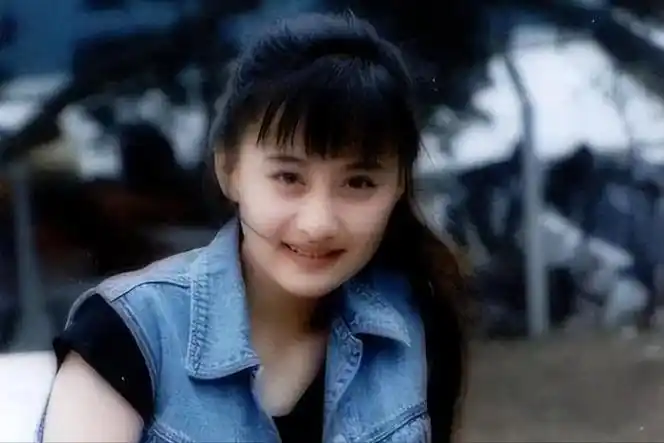 陈德容,38岁嫁豪门,婚后8年未生育,说好的丁克,老公却变了心|陈德容