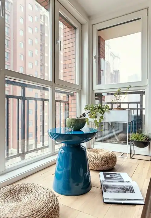 130平米房屋后现代阳台吊顶装修效果图