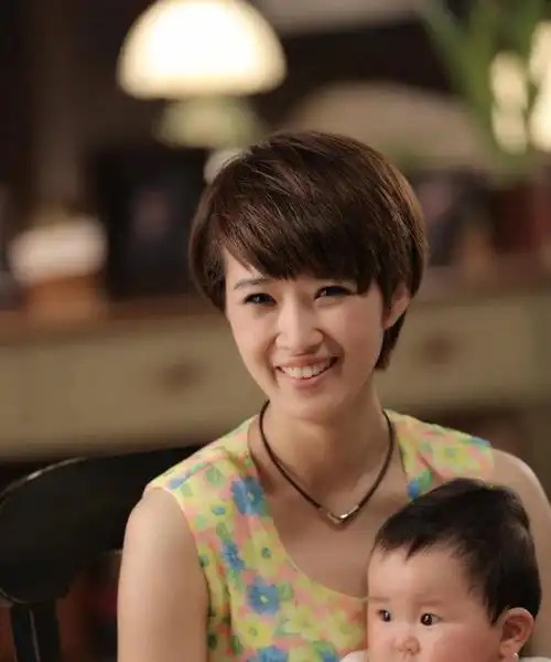 茹萍:再婚家庭中的笑与泪,婚姻曲折的深度解读 2022年,奚望向母亲茹萍