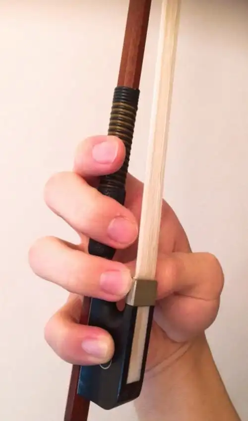 如何掌握小提琴持弓法