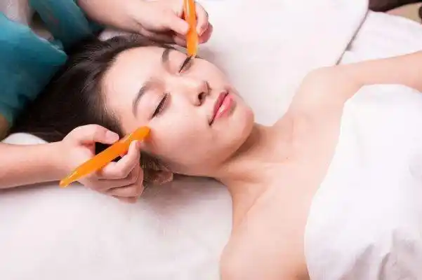 面部刮痧有什么好处与功效 面部刮痧会让皮肤松弛吗-5号网