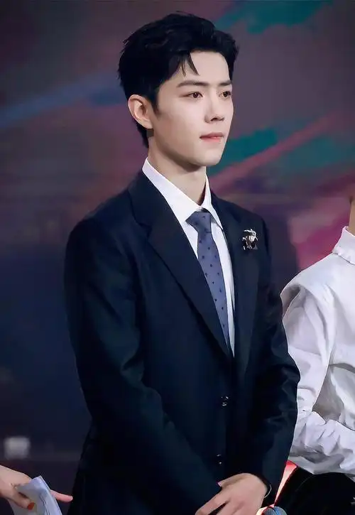 王牌对王牌肖战亮相对李宇春说的话情感真挚春春眼神有爱