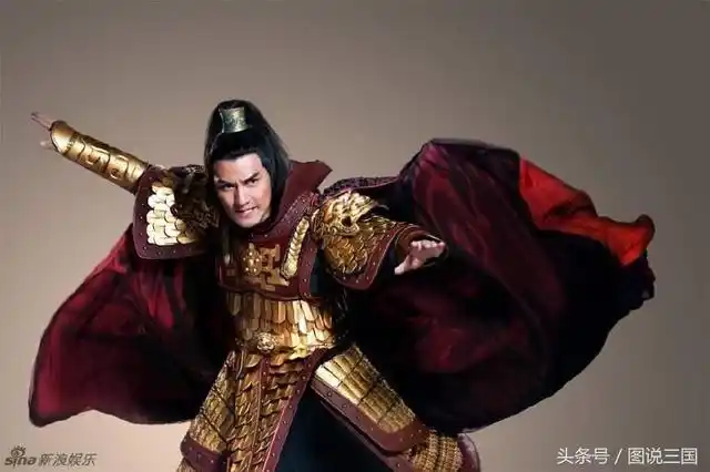 古代将军为什么要系上披风