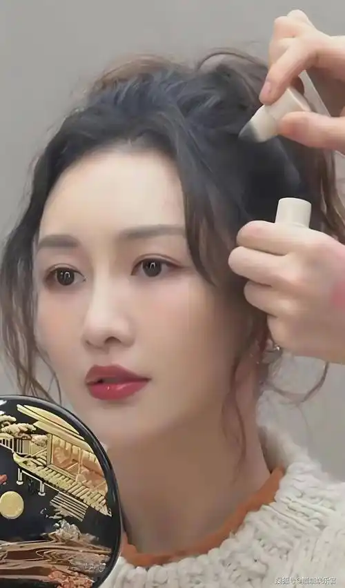 王鸥产后复工引热议,神秘产子传言仍未确定?_消息_网友_母亲