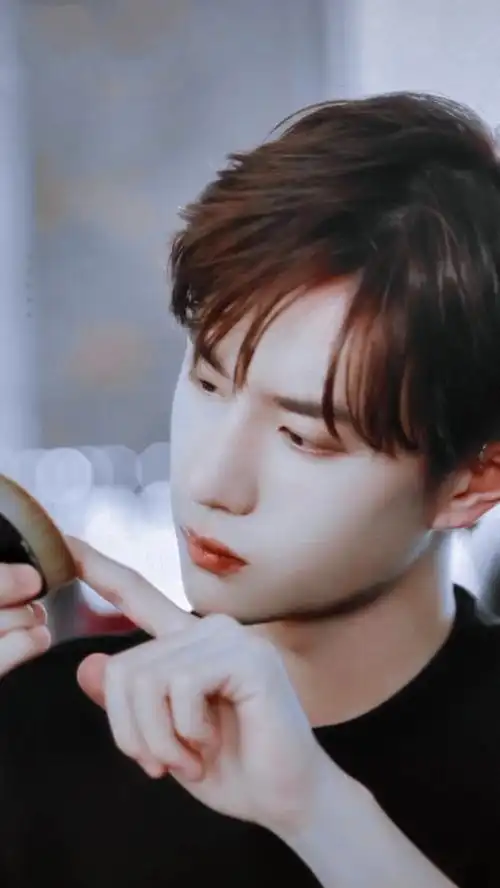 王一博头像 王一博壁纸 喜欢收藏.