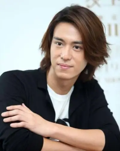 在2007年以前,陈楚河"黑二代"的身份没有几个人知道,因为他太低调了.