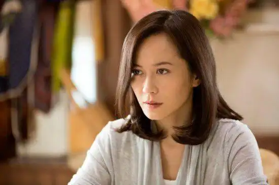 在《大丈夫》中饰演顾晓岩一角