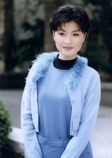 【图】活着再见陈蓉图片引热议 靠实力完美演绎刘亚男_大陆星闻_明星