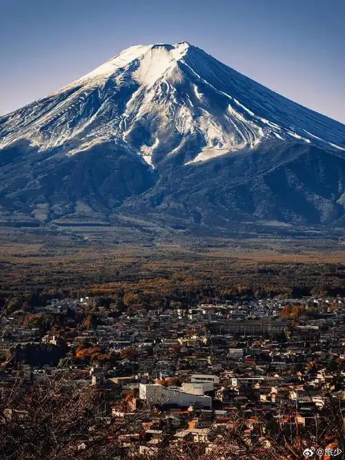 微博旅行家#富士山的多样美景,每个观赏点都惊艳||富士山作为日本的