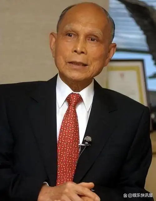 三代同框稳居c位的郭晶晶这一次彻底暴露了她的家族地位