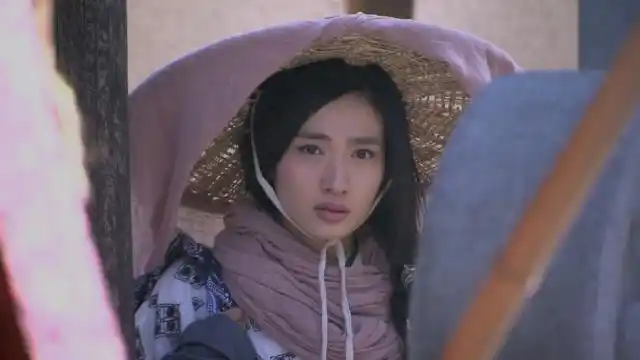 龙门飞甲:官兵们在四处搜查逃出宫的素慧容