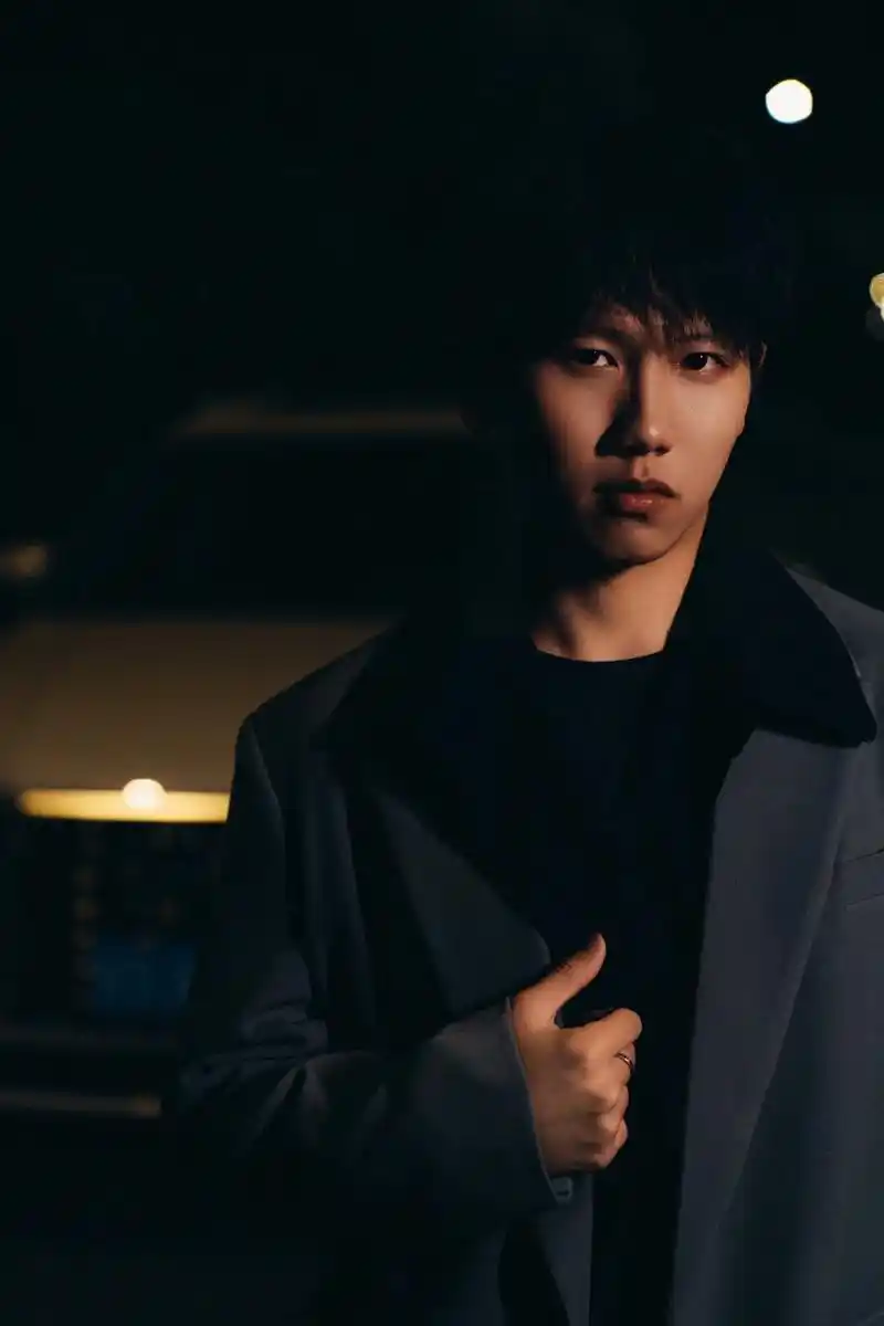 王家卫电影感复古港风写真