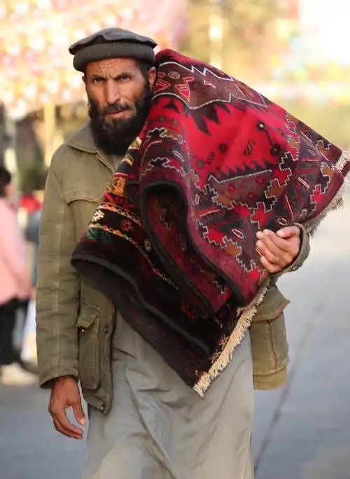 帕米尔高原上的塔吉克族人