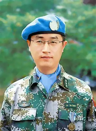 赴苏维和军医赵新刚传播"中国名片"(图)