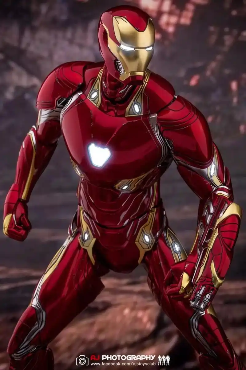 来欣赏下hot toys钢铁侠mk50美图吧!