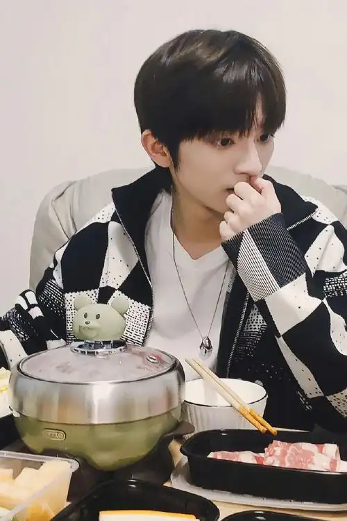 刘冠佑廿一新程 载光而行##周末愉快