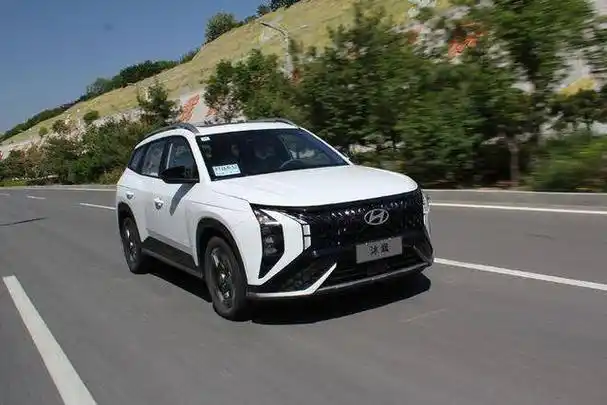 近日,北京现代mufasa沐飒正式上市,推出3款车型,售价分别为:gls旅行版