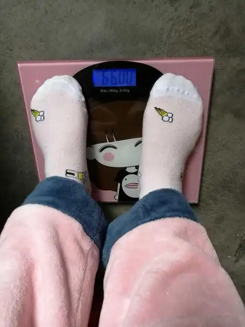 体重爆增怀孕前才一百斤然而才出月子就1