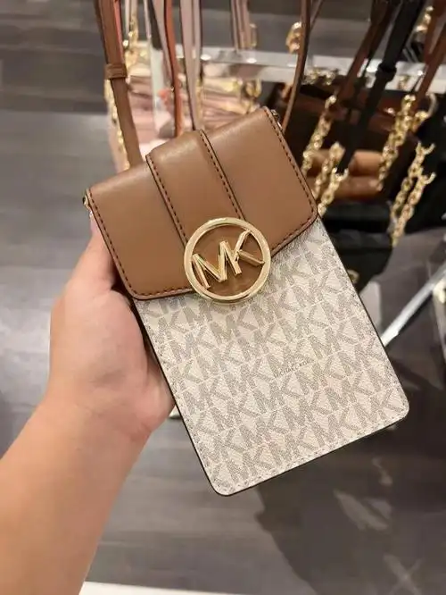 michaelkorsmkcarmen手机包