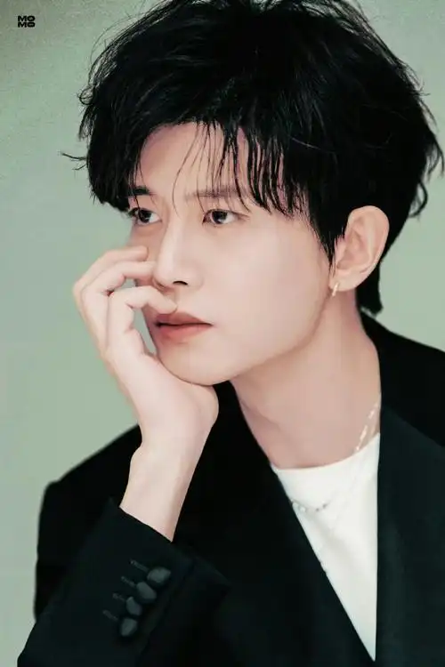 流水迢迢##任嘉伦##桃花姬食品品牌代言人任嘉伦##任嘉伦流水迢