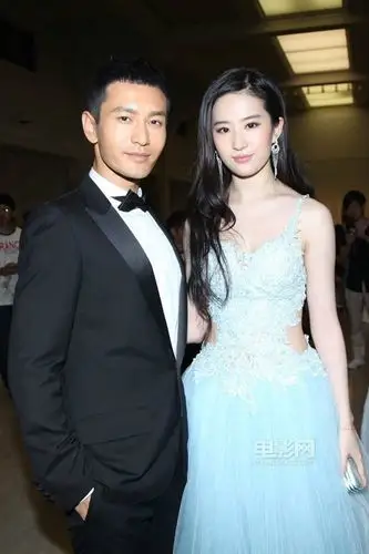 【121219合照】那些年和我菲合影的男纸们(男明星)_刘亦菲吧_百度贴吧