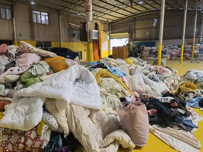 新手做旧衣服回收,担心的是销路问题,几个方法教你快速寻找销路